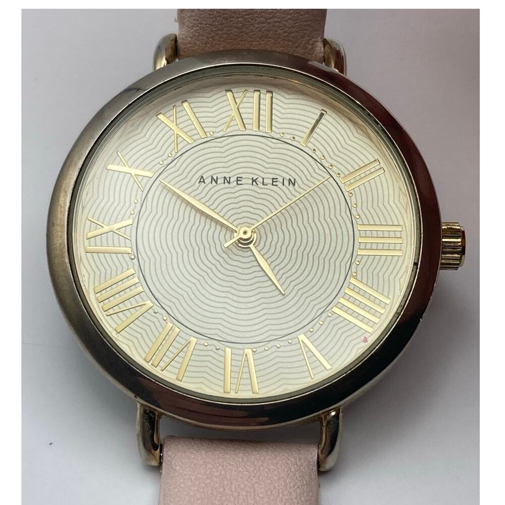 Anne Klein Y121E Women's Watch 36mm - Fresh Battery - Adjustable Band - WR 100FT - Picture 3 of 11